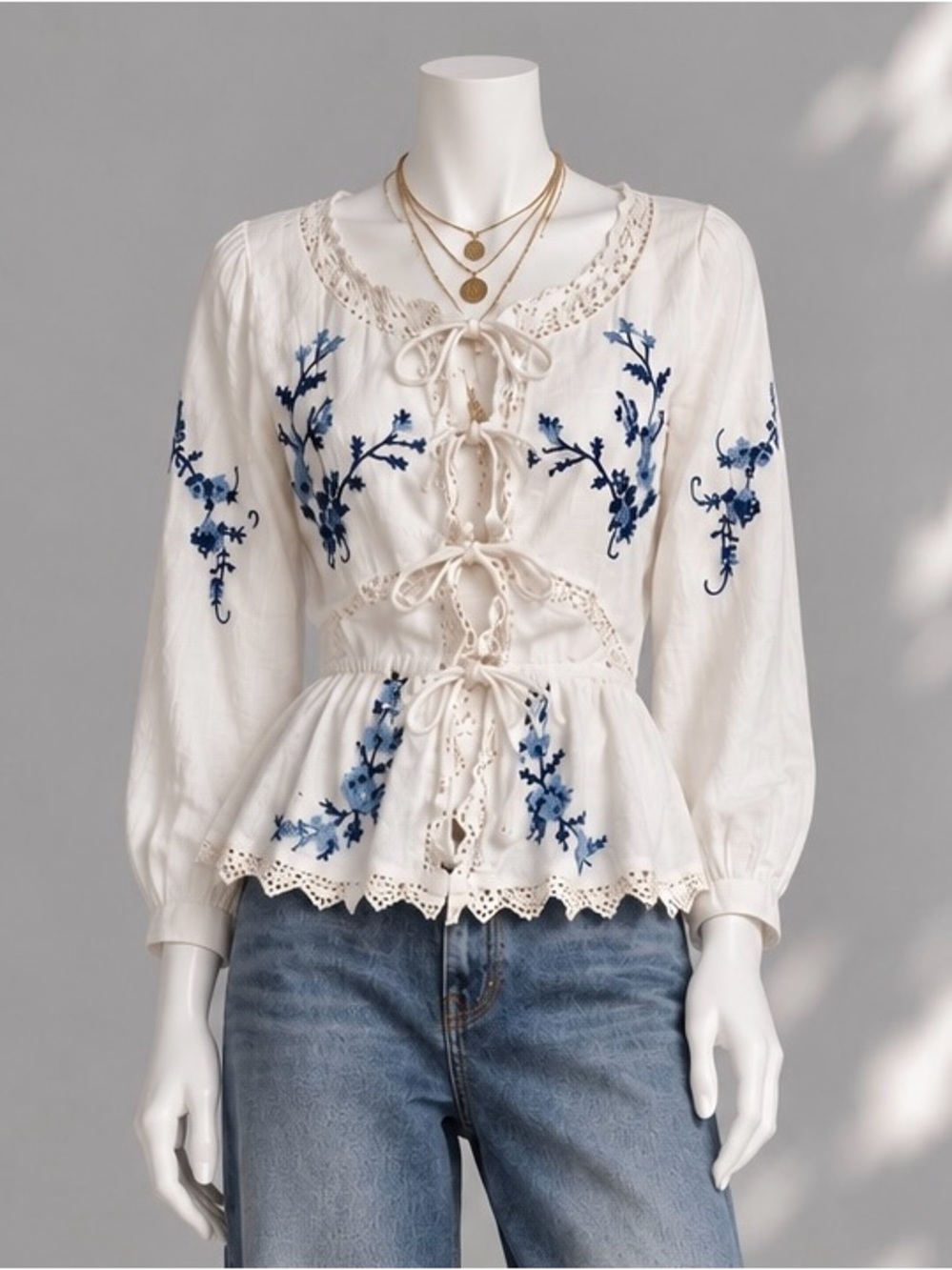 Jennifer & Grace Embroidered Boho Top Peasant M White Blue Tie Front Cottage